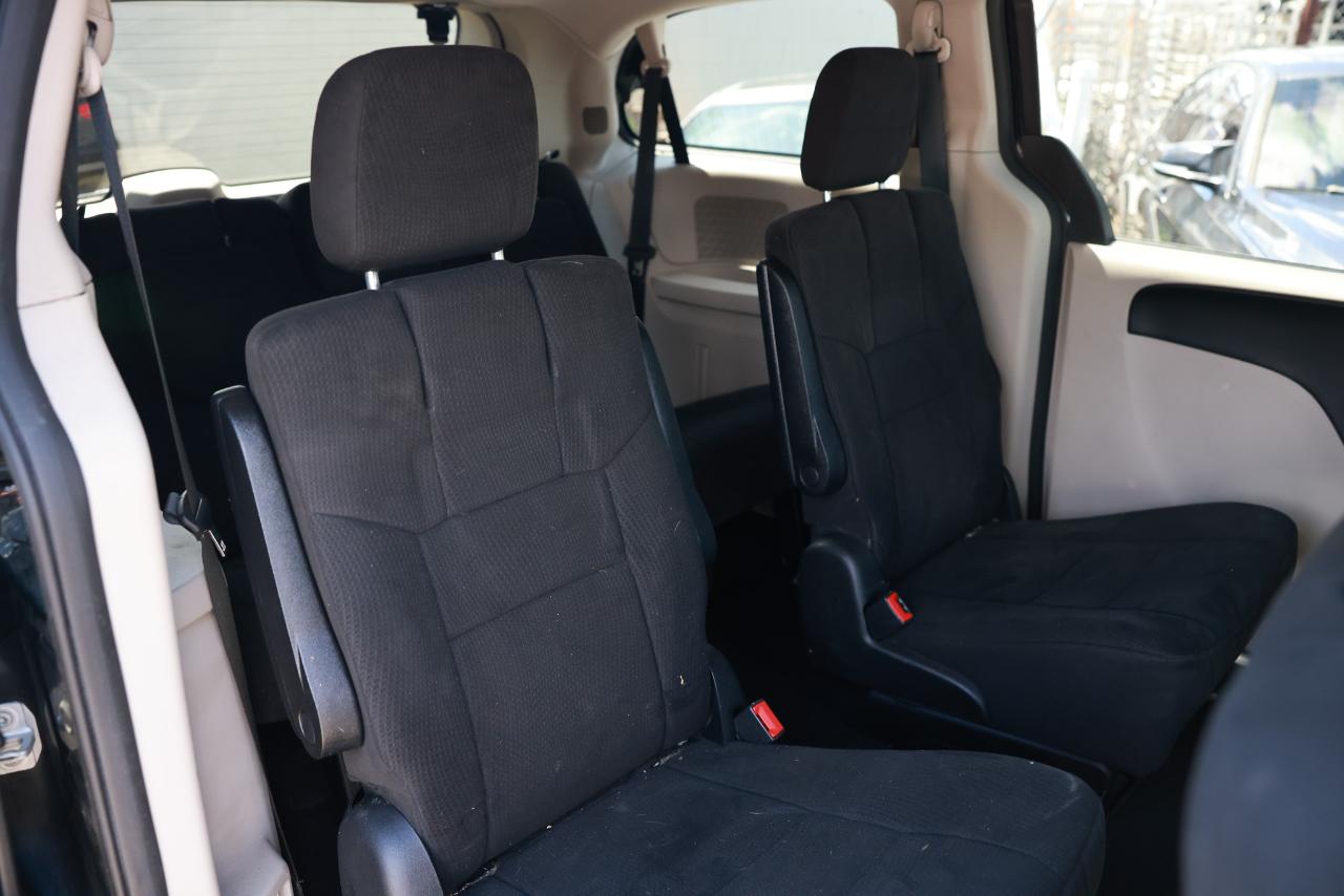 Dodge Grand Caravan Express 2011