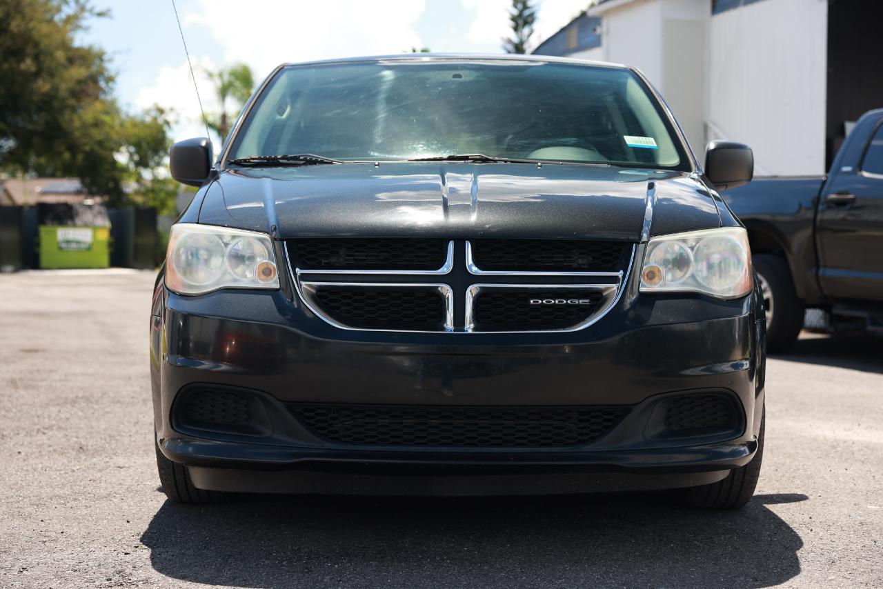 Dodge Grand Caravan Express 2011