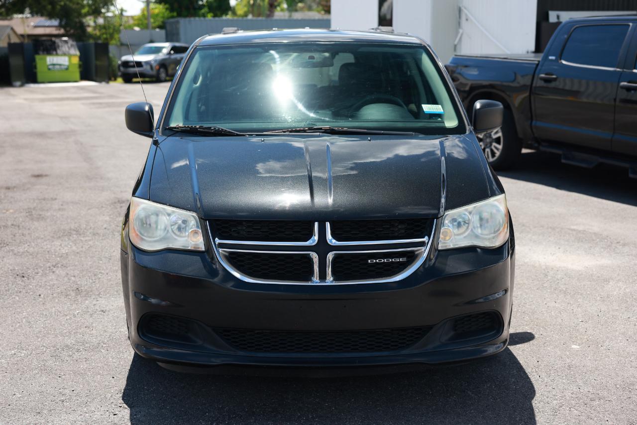 Dodge Grand Caravan Express 2011
