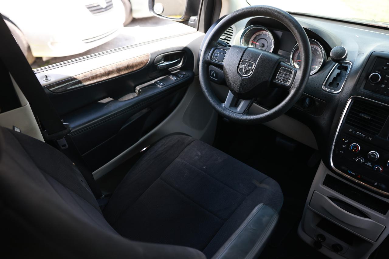Dodge Grand Caravan Express 2011