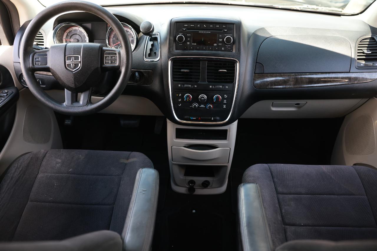 Dodge Grand Caravan Express 2011