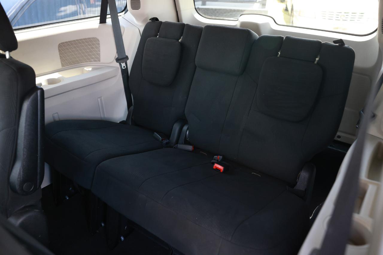 Dodge Grand Caravan Express 2011