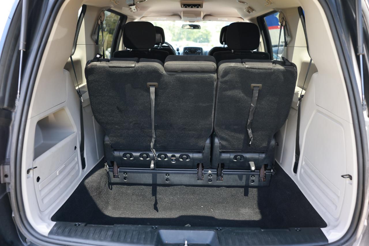 Dodge Grand Caravan Express 2011