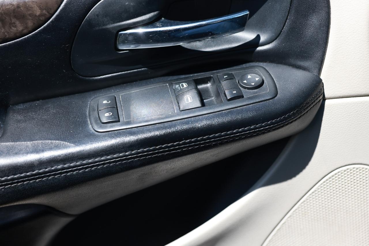 Dodge Grand Caravan Express 2011