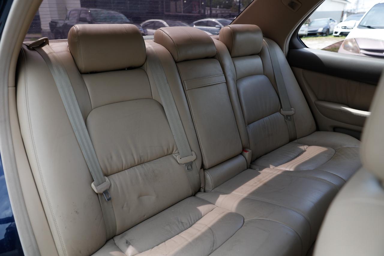 Lexus LS 400 Base 1999