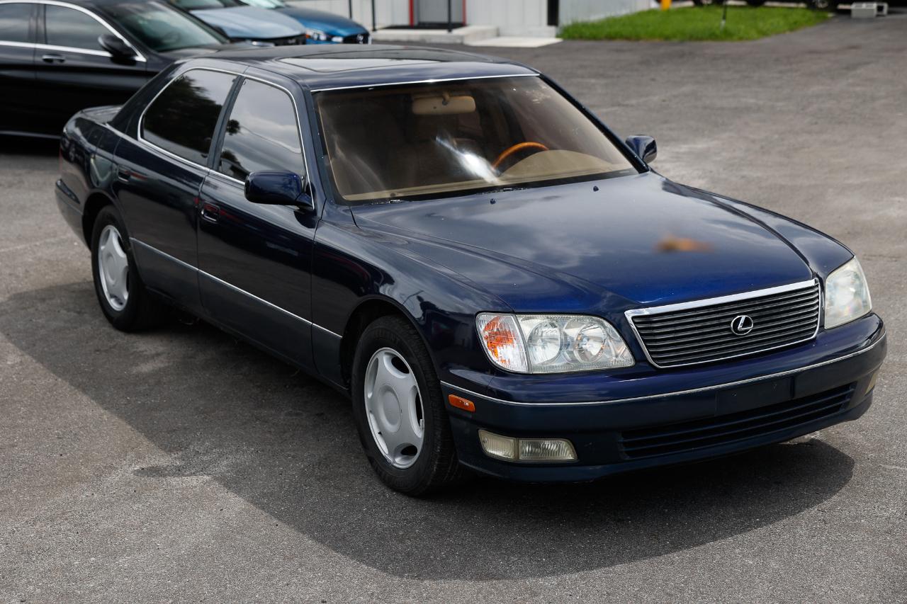 Lexus LS 400 Base 1999