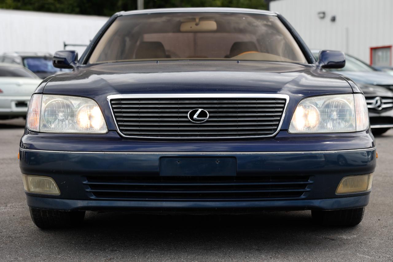 Lexus LS 400 Base 1999