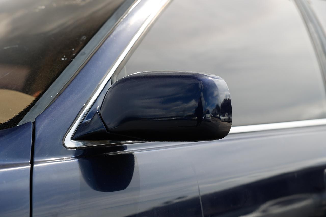 Lexus LS 400 Base 1999