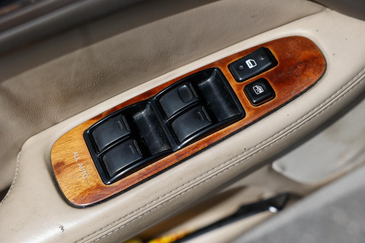 Lexus LS 400 Base 1999