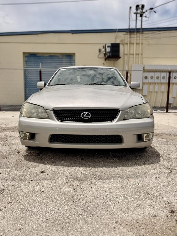 Lexus IS 300 4D Sedan 2003