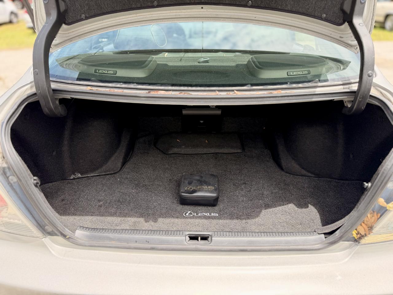 Lexus IS 300 4D Sedan 2003