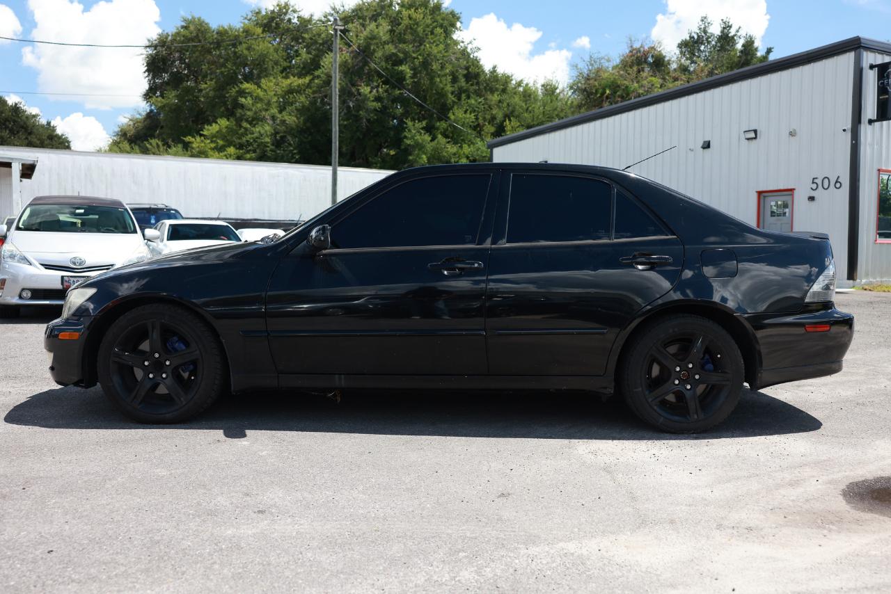Lexus IS 300 5-Speed Sedan 2003