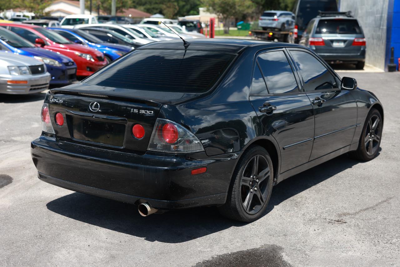 Lexus IS 300 5-Speed Sedan 2003