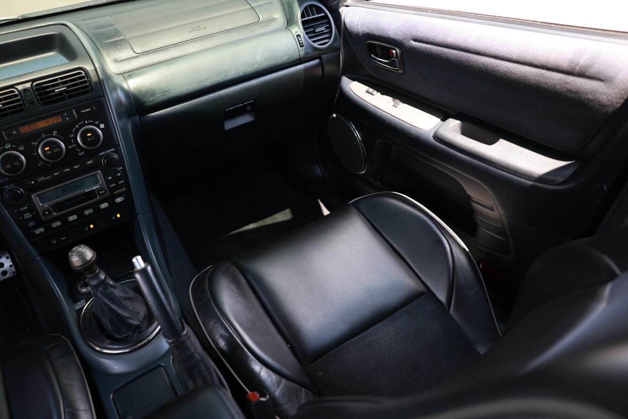 Lexus IS 300 5-Speed Sedan 2003