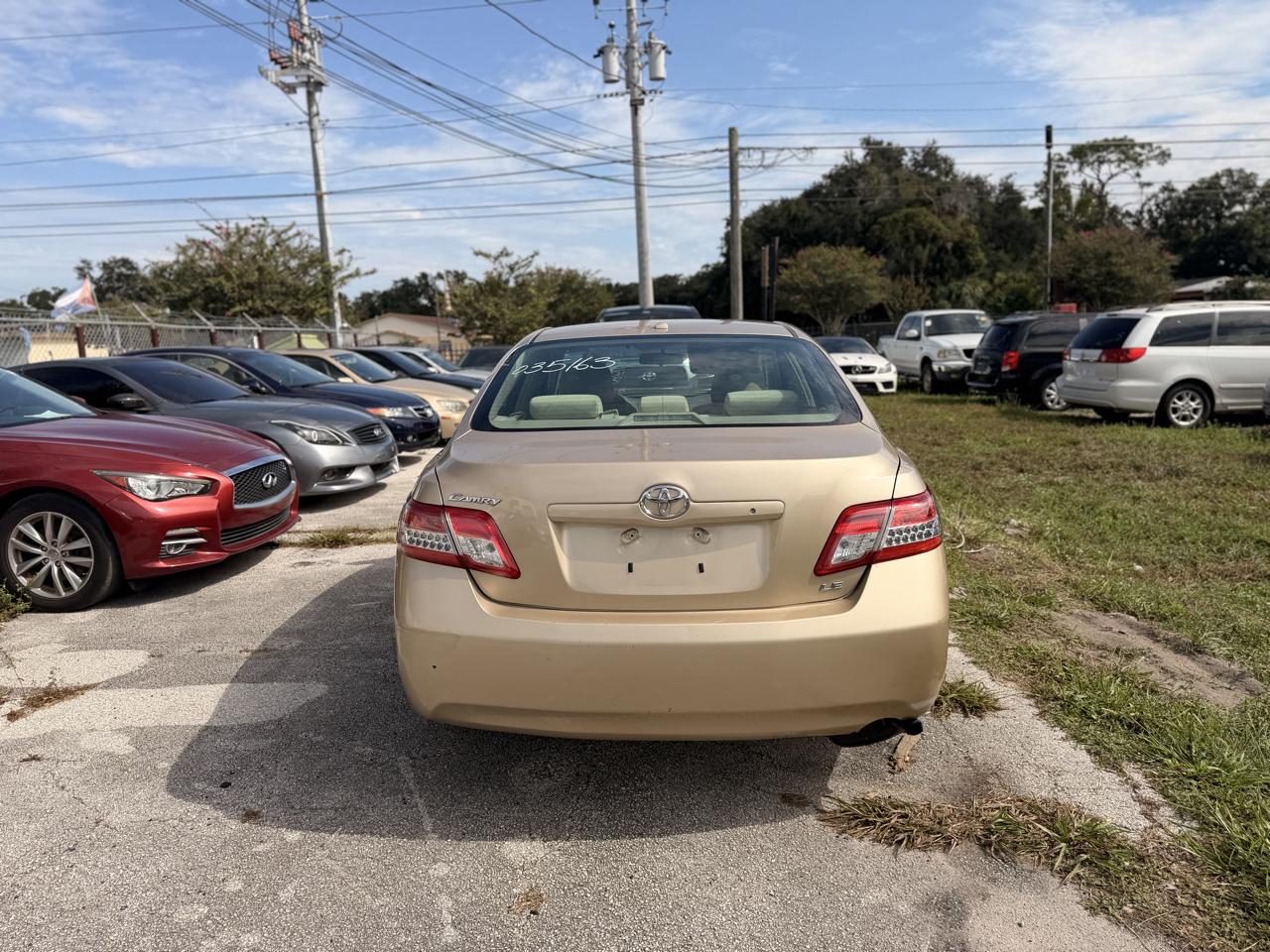 Toyota Camry Base 2010