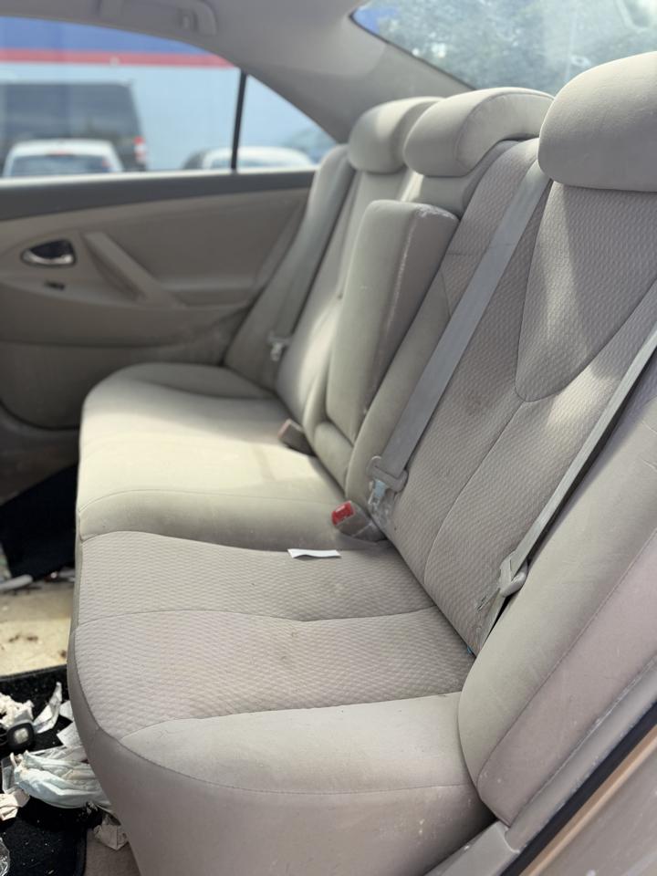Toyota Camry Base 2010