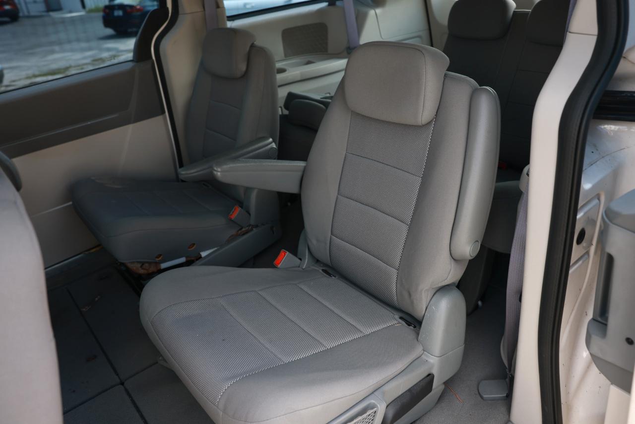 Dodge Grand Caravan SE 2008