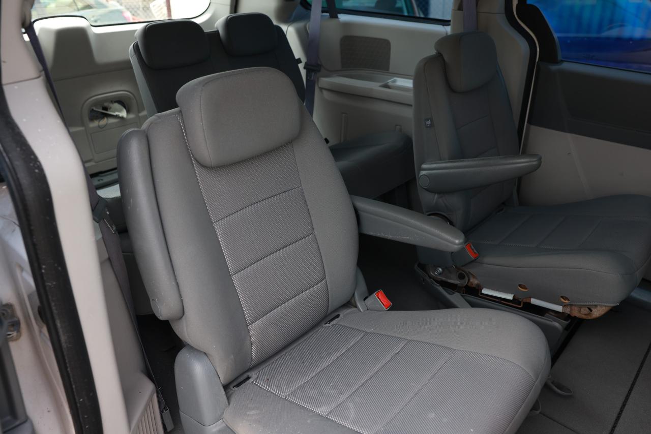 Dodge Grand Caravan SE 2008