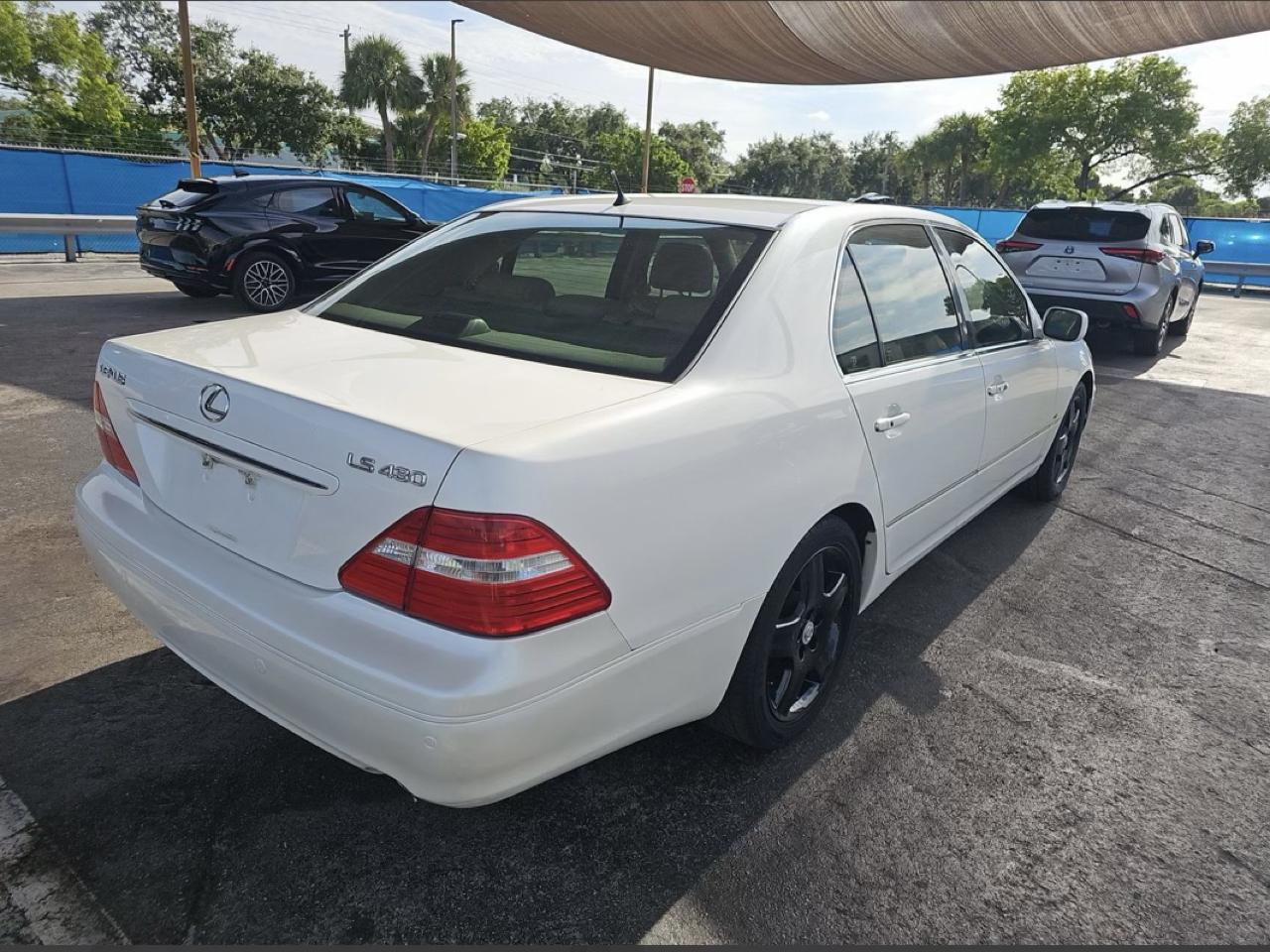 Lexus LS 430 Sedan 2006