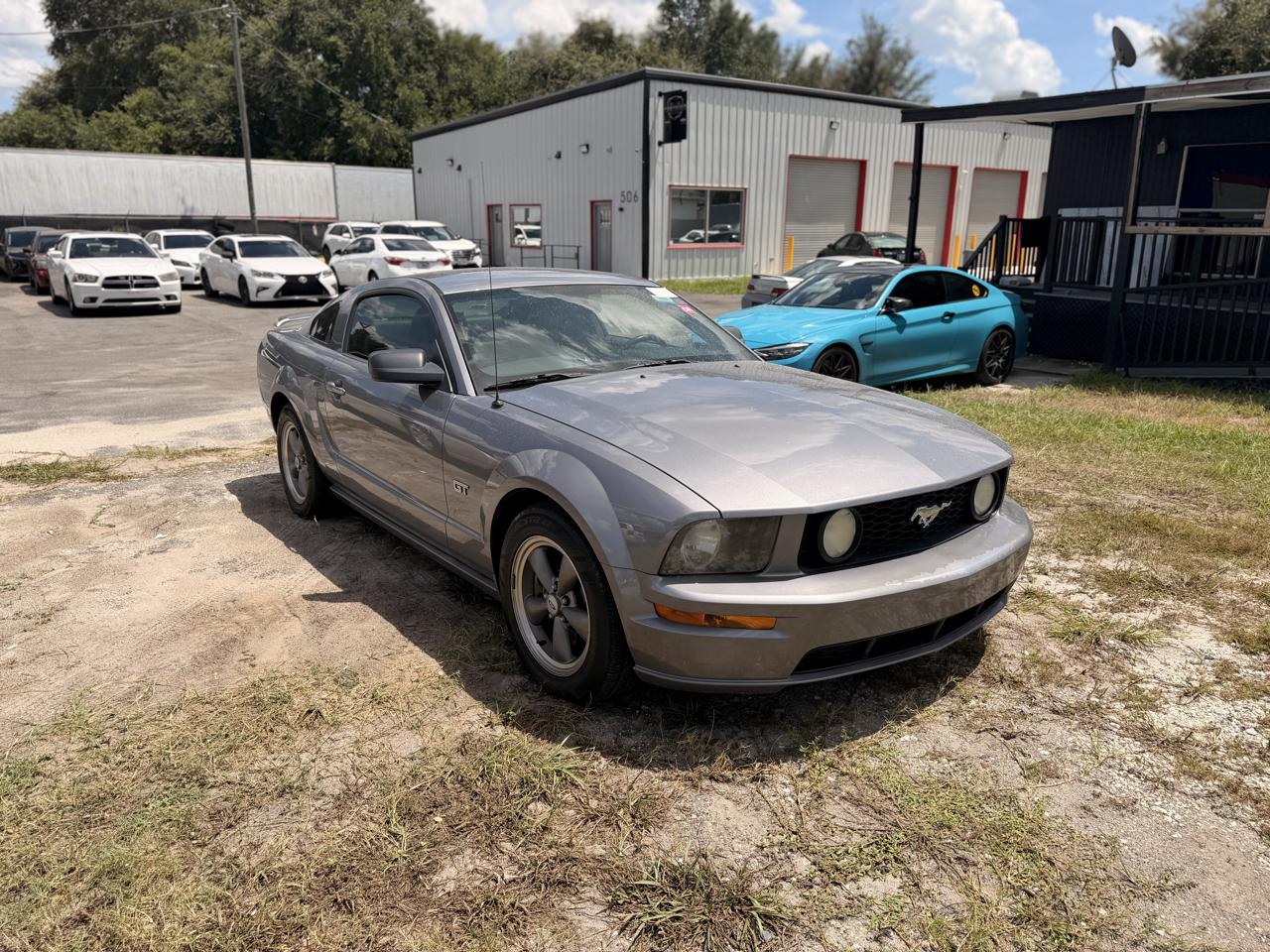 Ford Mustang GT Deluxe Coupe 2006