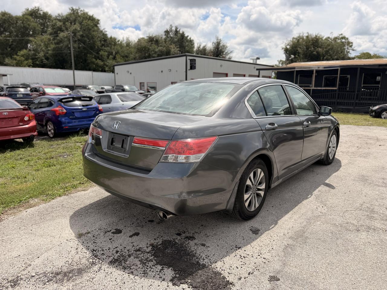 Honda Accord LX sedan AT 2012