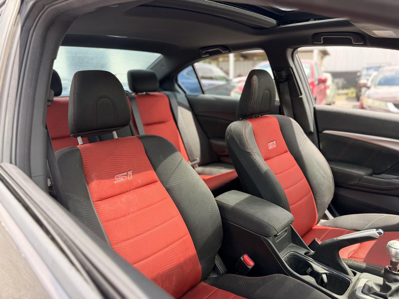 Honda Civic Si Sedan 6-Speed MT 2014