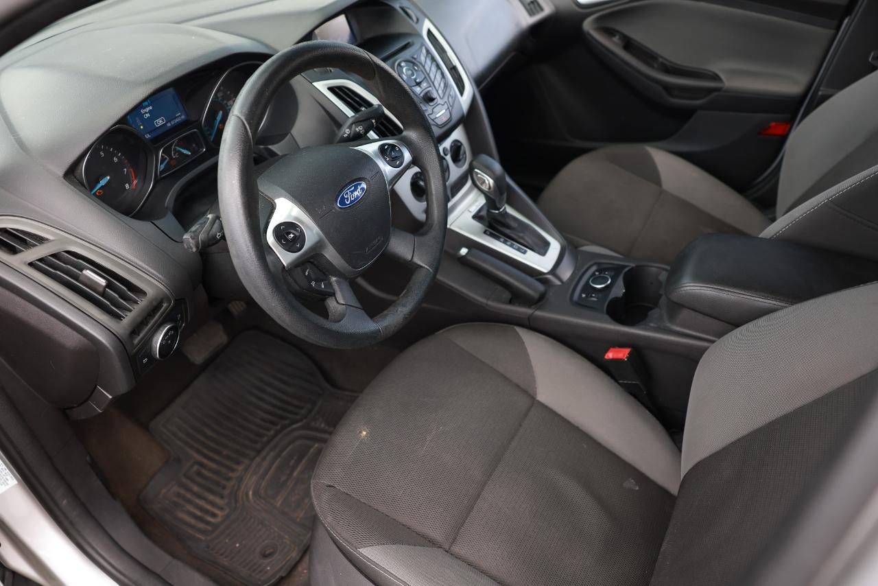 Ford Focus SE Sedan 2014