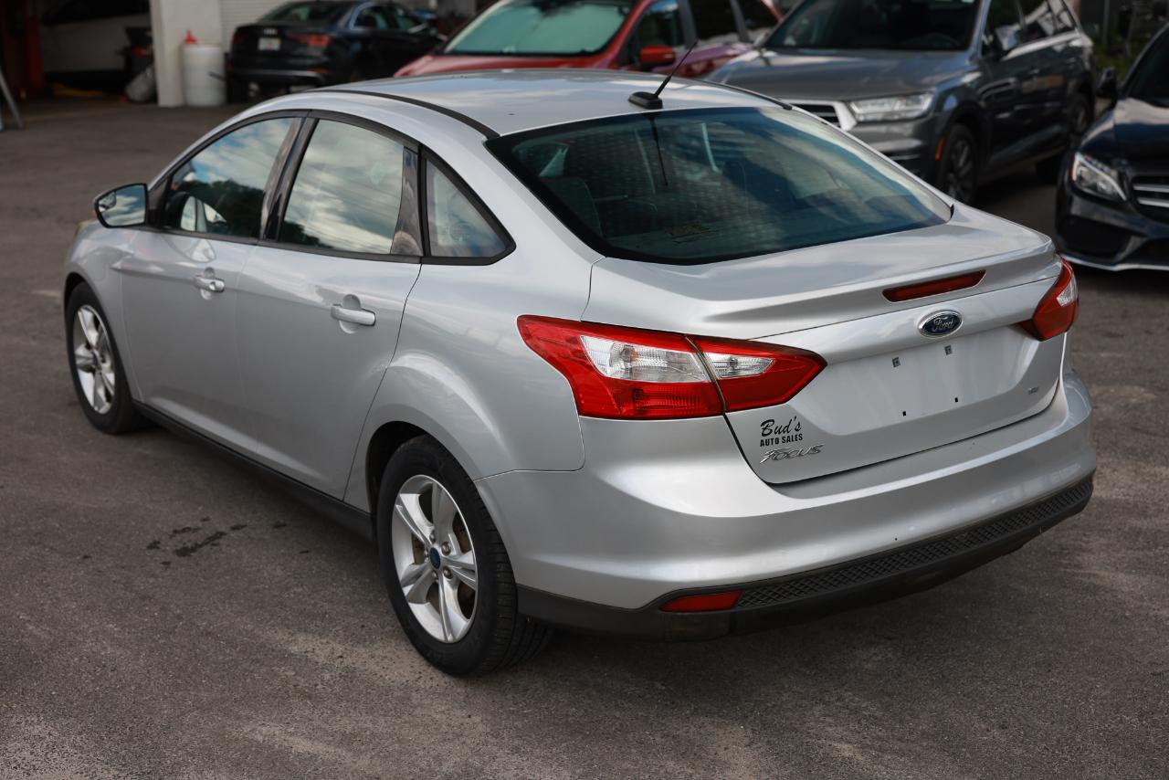 Ford Focus SE Sedan 2014