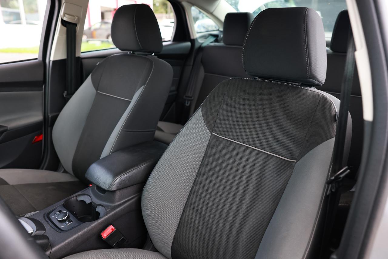 Ford Focus SE Sedan 2014