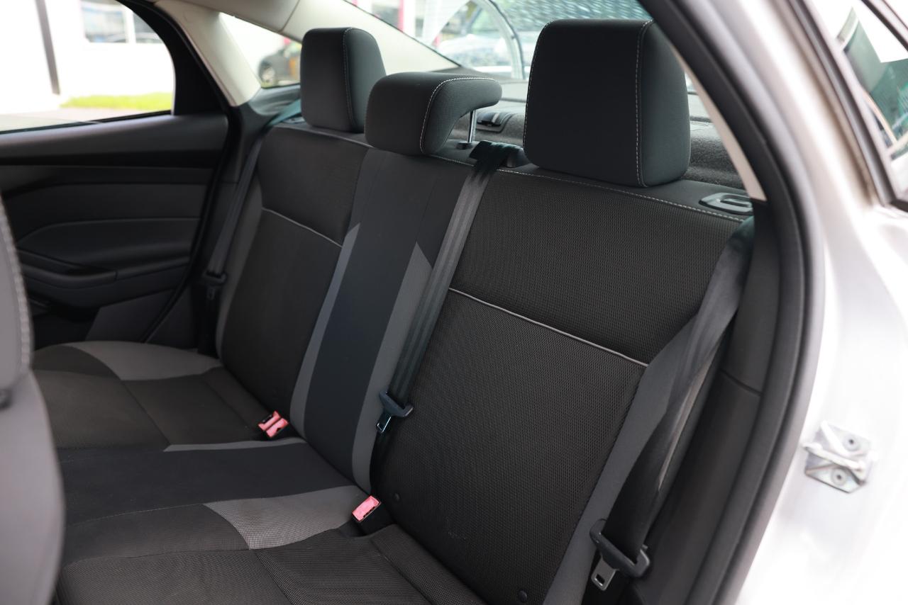 Ford Focus SE Sedan 2014