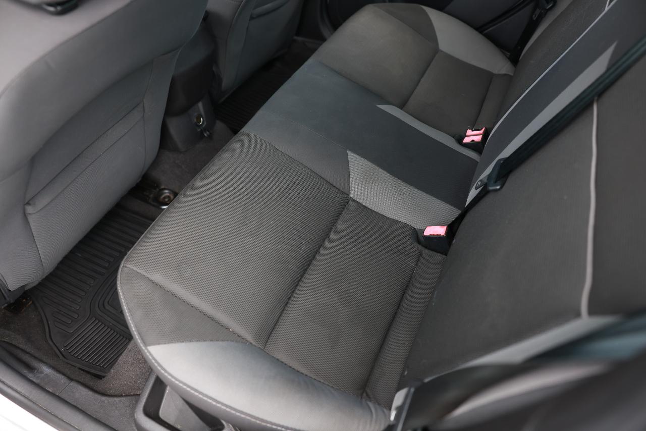 Ford Focus SE Sedan 2014
