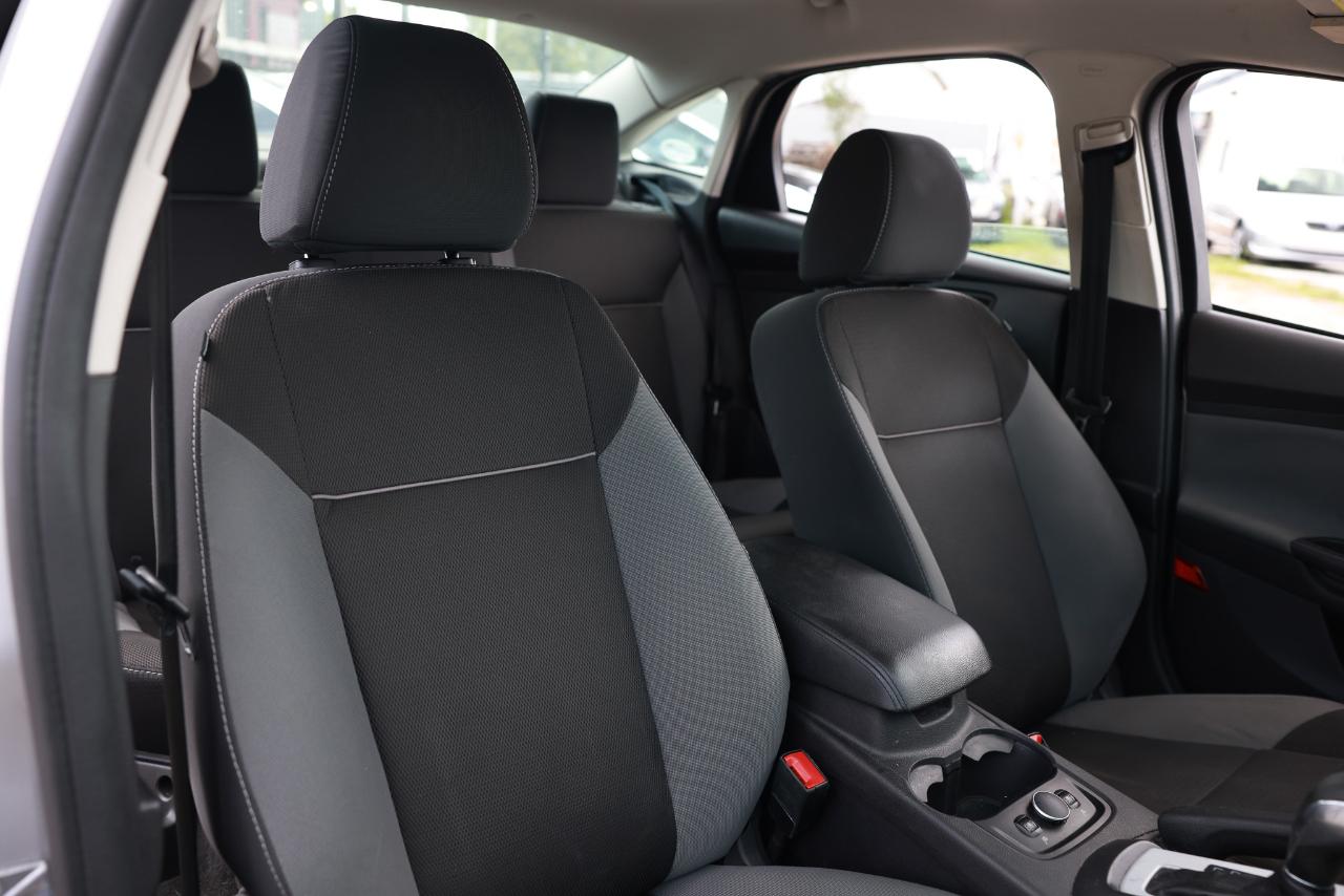 Ford Focus SE Sedan 2014