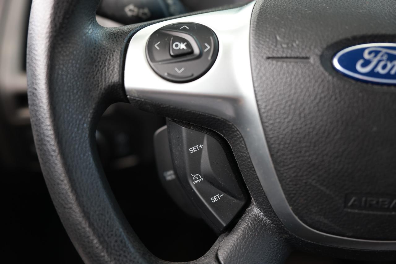 Ford Focus SE Sedan 2014