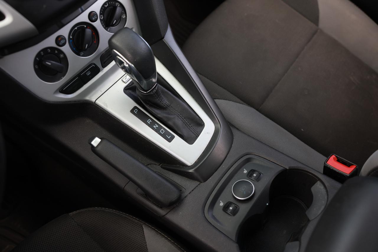 Ford Focus SE Sedan 2014