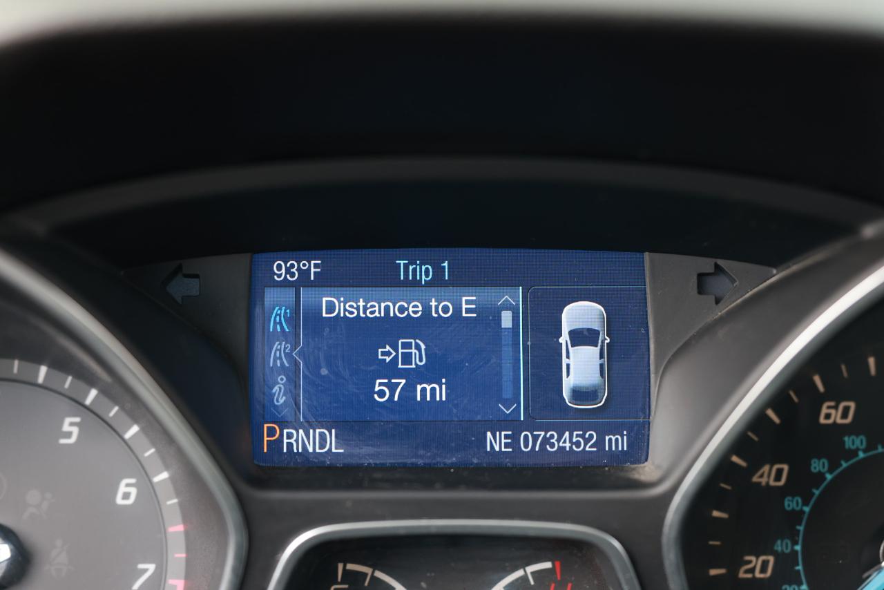 Ford Focus SE Sedan 2014