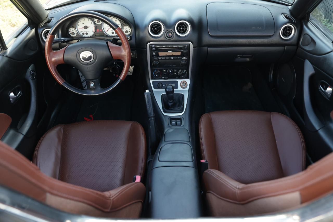 Mazda MX-5 Miata SE 2002