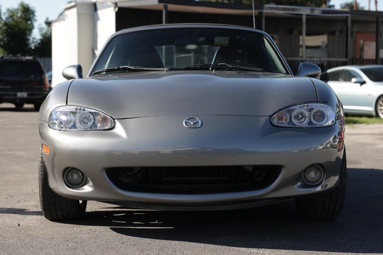 Mazda MX-5 Miata SE 2002