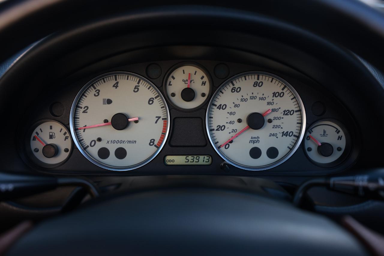 Mazda MX-5 Miata SE 2002