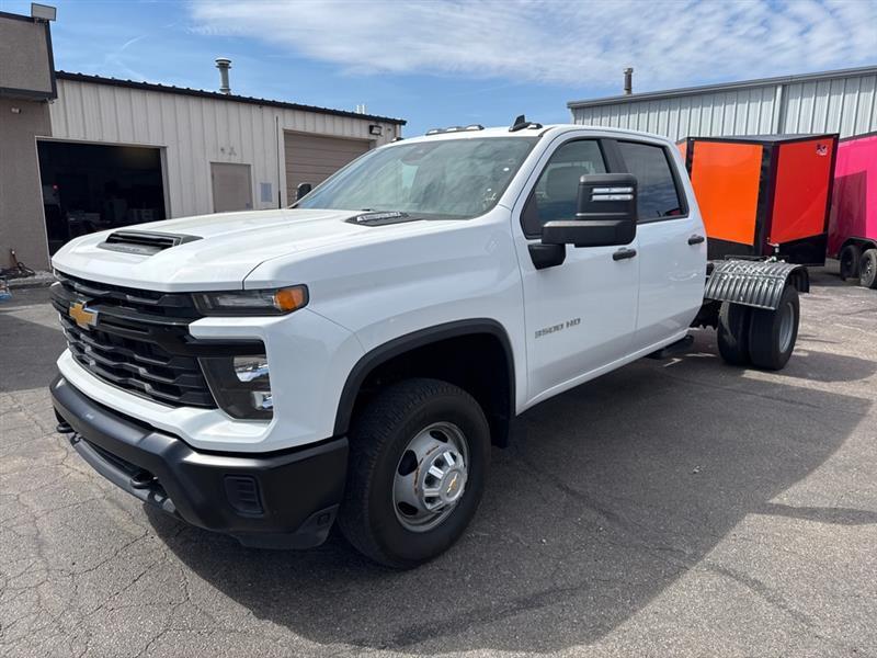 Chevrolet Silverado 3500HD Work Truck Crew Cab 4WD 2024