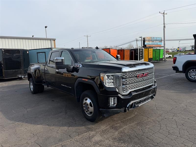 2023 GMC Sierra 3500HD Denali Crew Cab 4WD