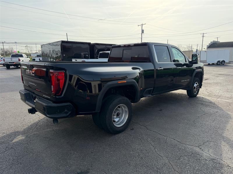GMC Sierra 3500HD Denali Crew Cab 4WD 2023