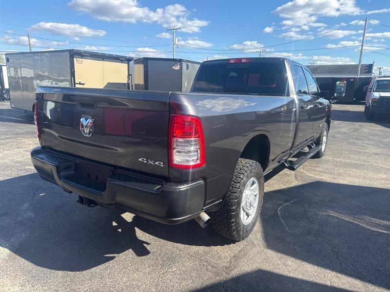 RAM 3500 Tradesman Crew Cab 4WD 2022