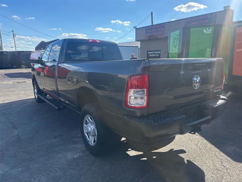 RAM 3500 Tradesman Crew Cab 4WD 2022