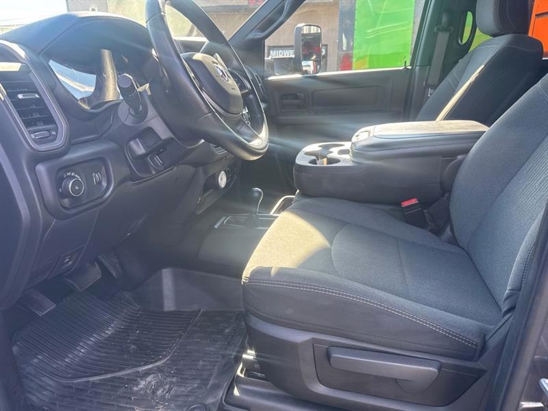 RAM 3500 Tradesman Crew Cab 4WD 2022