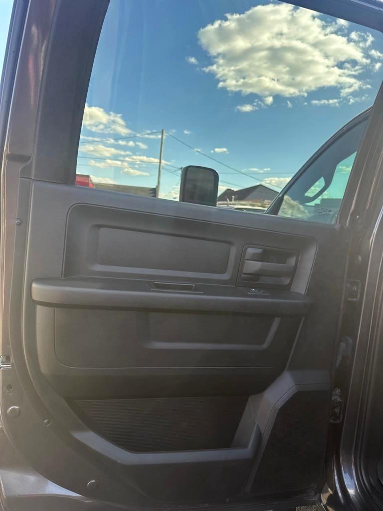 RAM 3500 Tradesman Crew Cab 4WD 2022