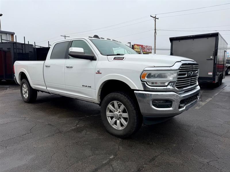 2020 RAM 3500 Laramie Crew Cab LWB 4WD