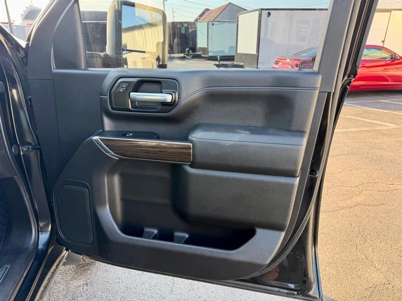 Chevrolet Silverado 3500HD LT Crew Cab 4WD 2020