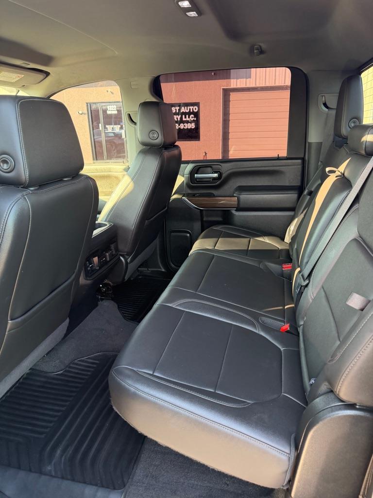 Chevrolet Silverado 3500HD LT Crew Cab 4WD 2020