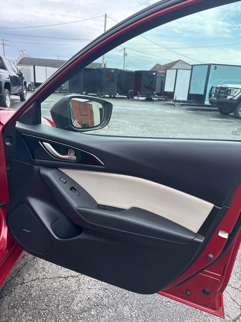 Mazda MAZDA3 i Touring AT 5-Door 2015