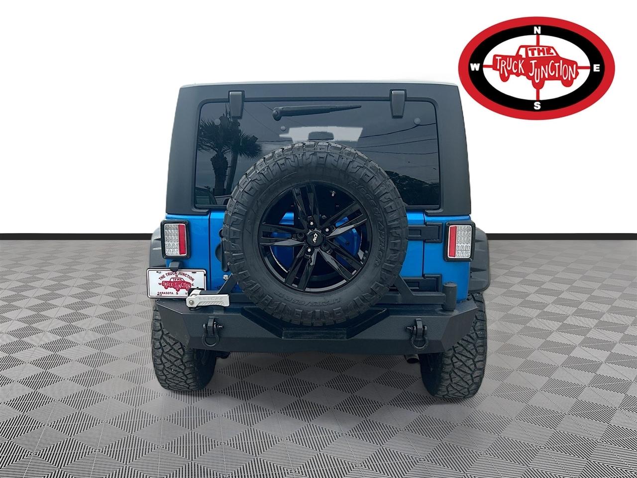 Jeep Wrangler Unlimited 4WD 4dr Sahara 2016